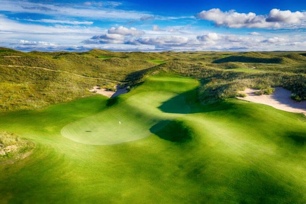 Ballyneal Golf Club, Holyoke
